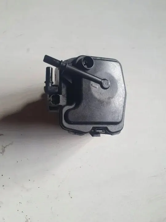 Brandstofffilter behuizing OEM 98019086 voor Peugeot 308 SW image 2