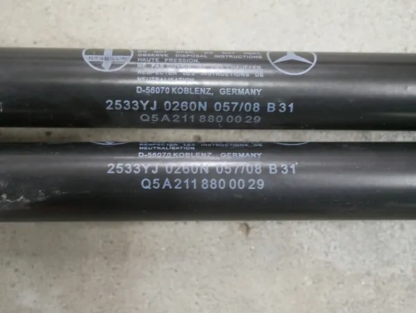 MERCEDES W211 W219 CLS Elevador de Capó A2118800029 image 2