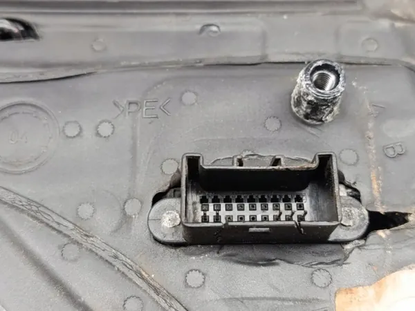 Opel Astra H höger spegel OEM CADILAK-Bochnia-498879- image 4
