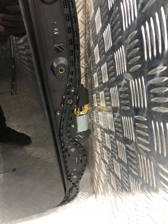 Techo Panorámico Maserati Levante OEM GTC3690 image 5