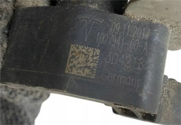 Tesla 102794100A Framlyktesnivåsensor image 3