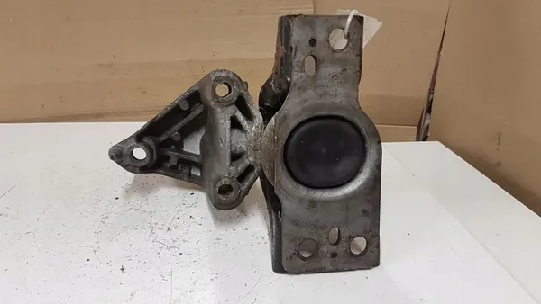 Supporto motore RENAULT CLIO III 1.46L image 9