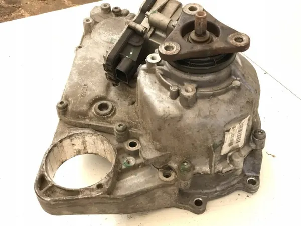 BMW X3 F25 3.0D versnellingsbakreductor OEM 8643151 image 5