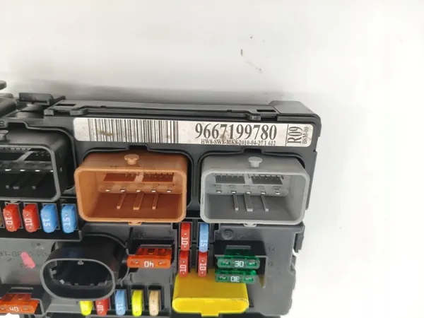 Boîtier Module BSM OEM 9667199780 pour Peugeot Citroen image 4