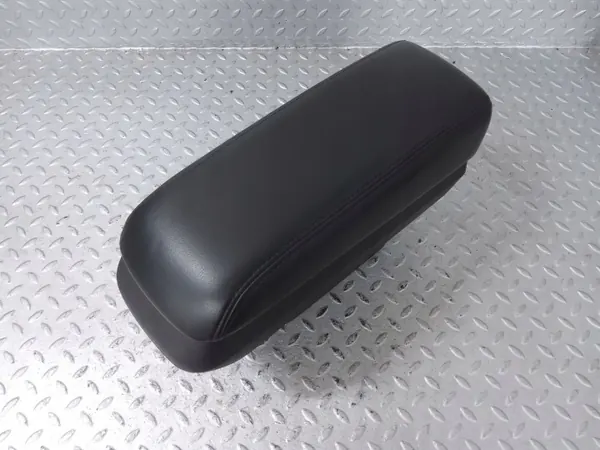 Achterconsole armsteun OEM 22936274 Chevrolet Volt I image 6