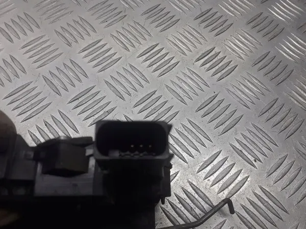 Centrallås Vänster Framsida Opel Corsa D OEM 0325407955 image 3