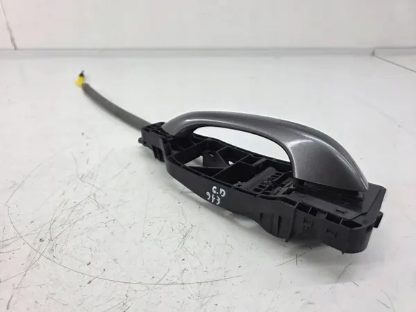 Rail de guidage droit OEM 9Y0839886A pour Porsche Cayenne image 2