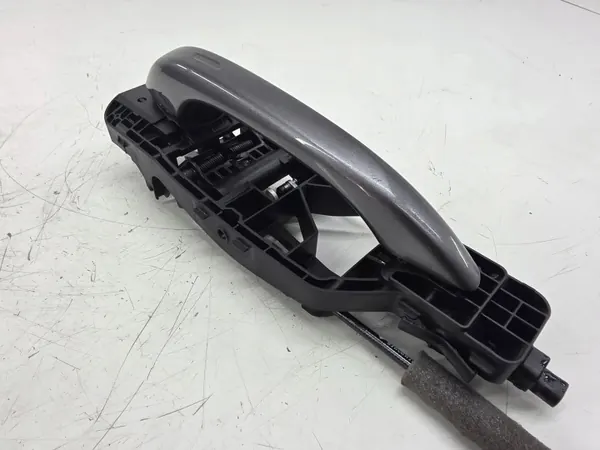 Rail de guidage droit OEM 9Y0839886A pour Porsche Cayenne image 3