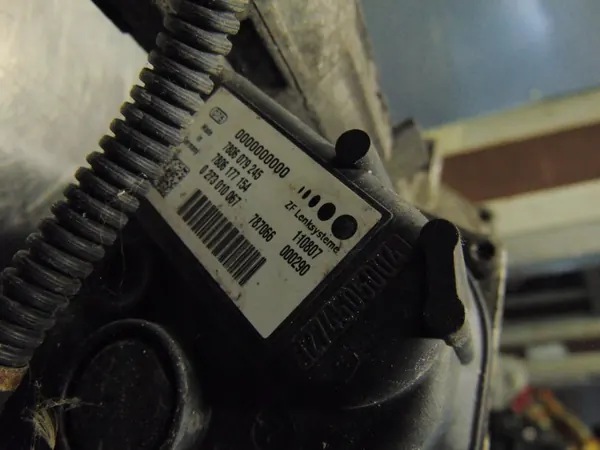 Bomba de dirección eléctrica OEM 6783121 para BMW 3 E92 image 10