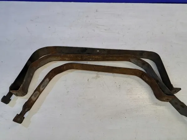 Brandstoftankbevestiging OEM 7L149C92A voor Lincoln Navigator image 3