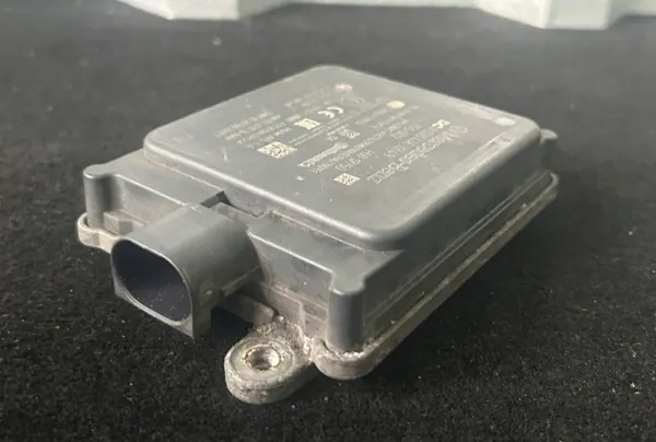 Mercedes-Benz Abstandssensor OEM A00044633249 image 3