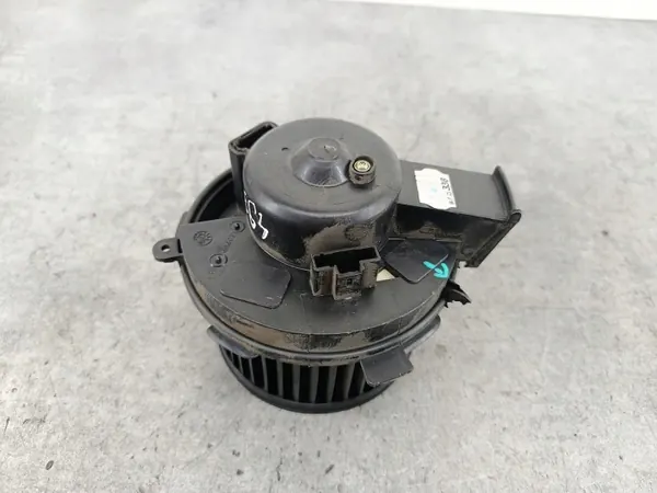 Lämmityspuhallin OEM 8090901 BEHR Peugeot 307 SW image 2