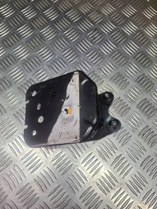 Toyota RAV 4 (XA40) 2015 Takapuskuri Iskunvaimennin image 2