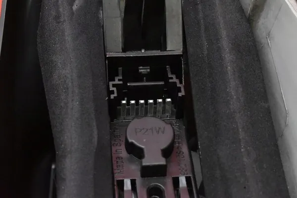 Luz Trasera Izquierda Renault Megane 2 II Kombi 8200417349 image 8