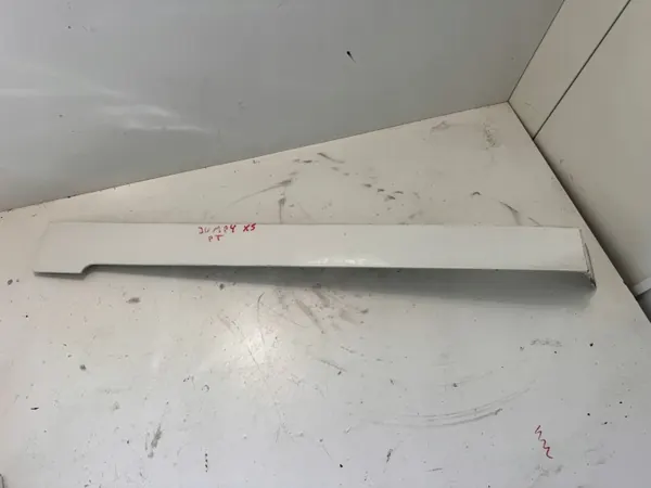OEM 9808383880 Dörrledarskydd Höger Citroen image 2