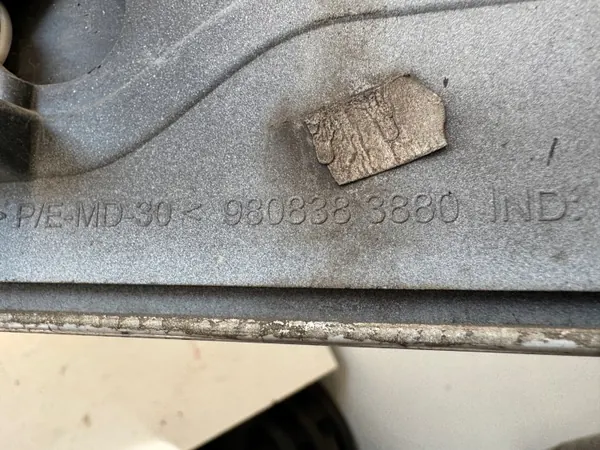 OEM 9808383880 Dörrledarskydd Höger Citroen image 3