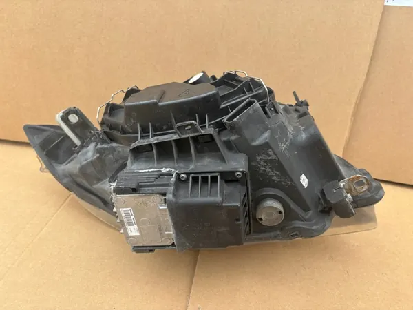 Farol dianteiro Xenon esquerdo BMW 1 E81 E87 image 8