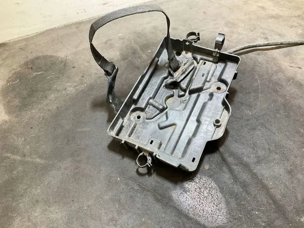 Base de batterie Opel OEM 51827907 pour Combo D 1.6 CDTI image 4