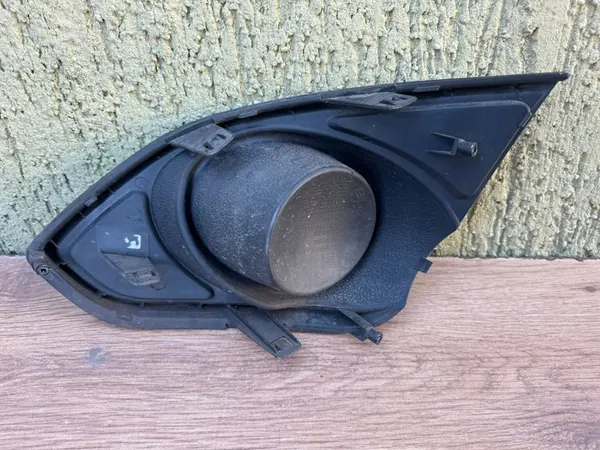 REJILLA DELANTERA DERECHA CHEVROLET SPARK III 3 M300 95078763 image 3