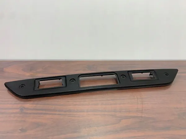 Cupra Formentor 2023 Feu de plaque arrière OEM 5ff827335 image 4