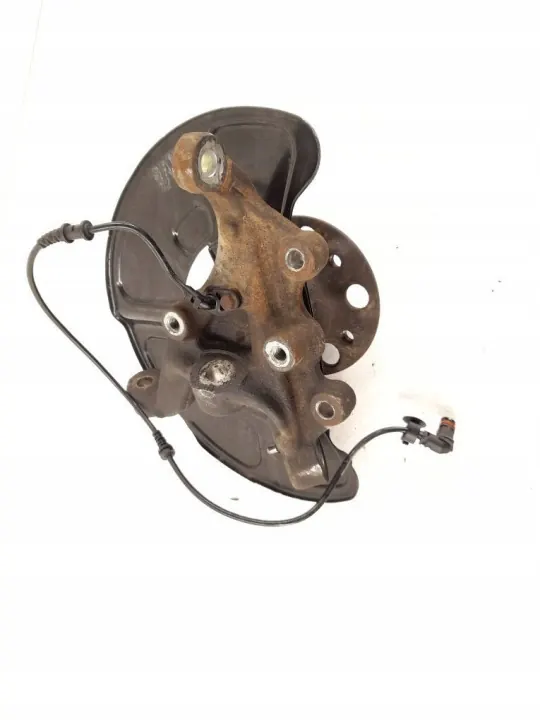 Mercedes-Benz E W212 Etu oikea pyörännapa OEM A2123322401 image 5