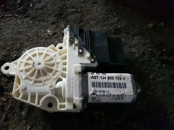 Motor de janela dianteira esquerda OEM 1J4839729C VW image 3