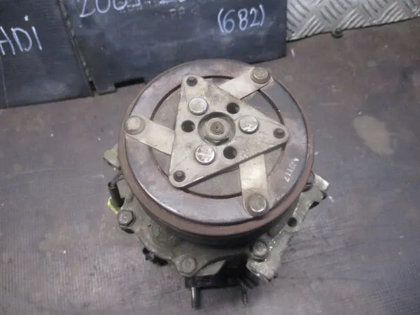 Embrayage de Climatisation 2.0 HDI Peugeot 5008 I 09-13 image 2