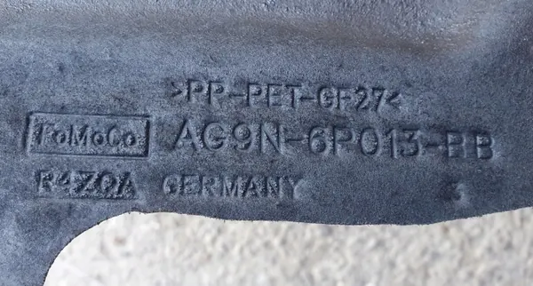 Protector inferior motor Volvo V60 2013 OEM AG9N6P013BB image 3