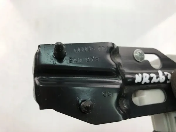 VW Touran Kraftstofftankklappe OEM 3B0959782 Gebraucht image 5