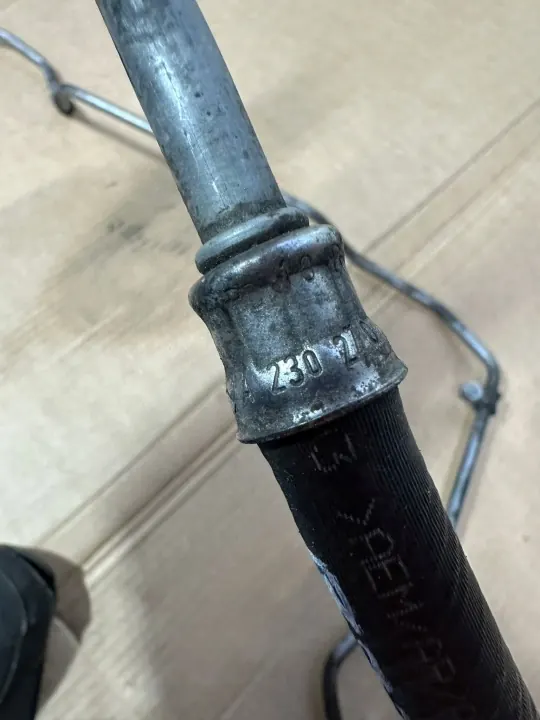 Mercedes Getriebeölleitungen OEM A2302703696 Gebraucht image 9