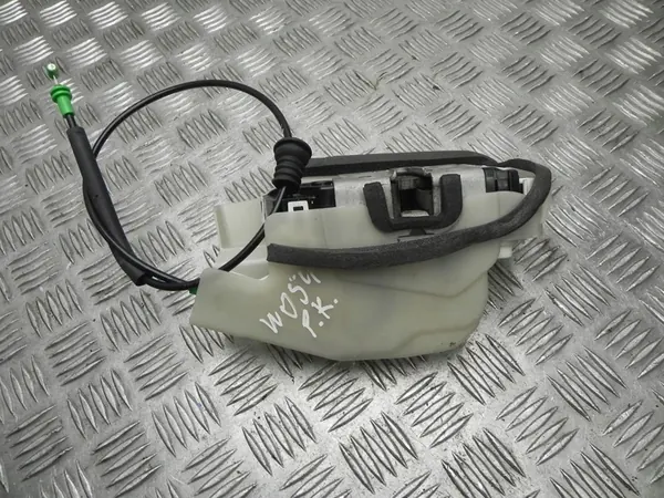 Tesla Model 3 Dörrlås Framsidan Vänster 2019 1068964-00-L image 4