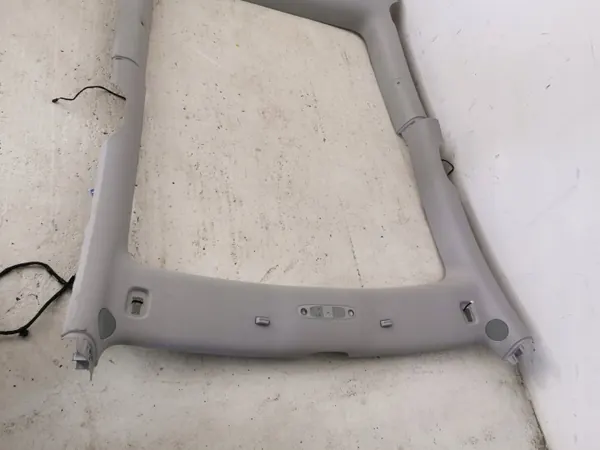 Techo Tesla Model Y OEM 1609352-00-D Usado image 4