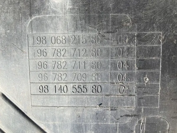 Peugeot 308 T9 motorhuvud begagnad image 9