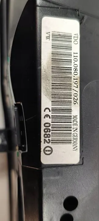 Cuentakilómetros OEM 3B0920809C Volkswagen Passat B5 image 5
