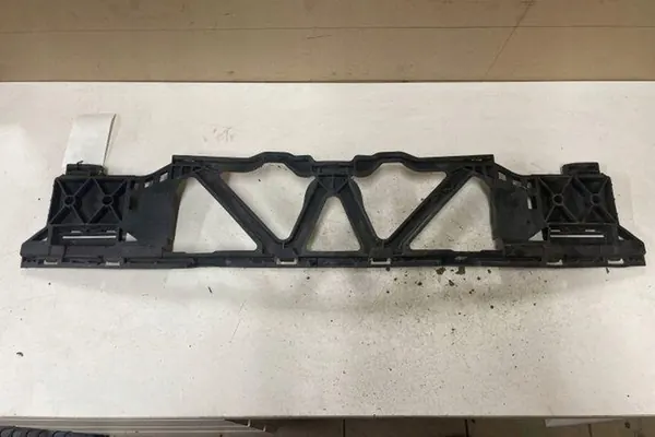 Deslizamento dianteiro direito do para-choque MERCEDES-BENZ E (W212) A2128852765 image 3