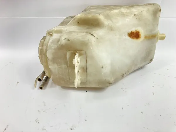 Lämmitetty tuulilasinpesunesteen säiliö Mercedes W124 image 7