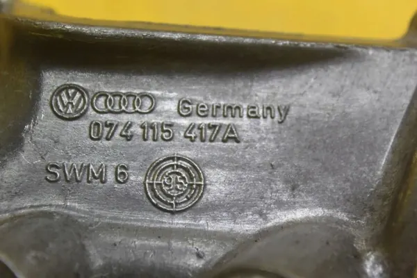 Oljefilterfäste OEM 074115417A VW Transporter T4 image 3