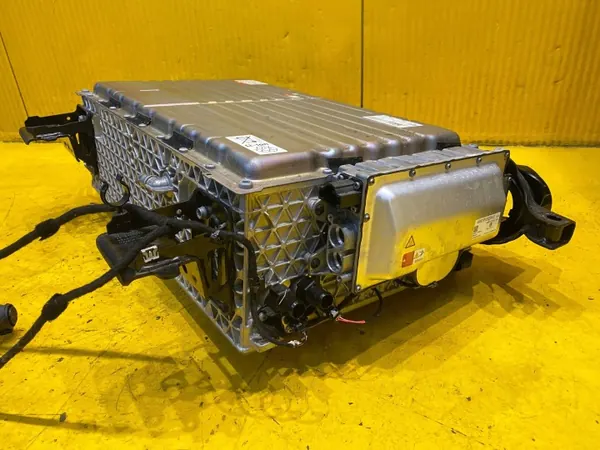 Audi Q8 Hybride accu OEM 4M6915099E - Gebruikt image 10