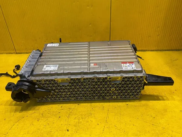 Audi Q8 Hybride accu OEM 4M6915099E - Gebruikt image 5