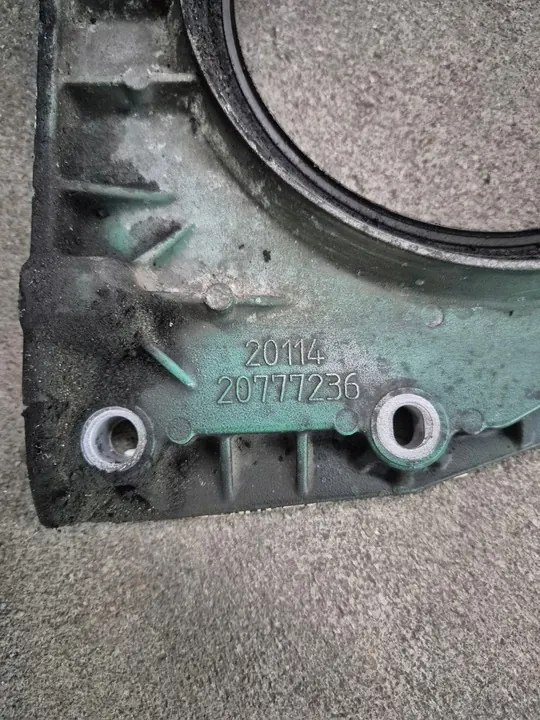 Boîtier de joint d'arbre Volvo FH16 D16K 20777236 image 3