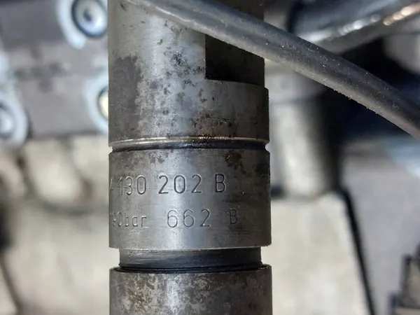 Kraftstoffpumpe + Einspritzdüsen Volvo 850 2.5 TDI image 8