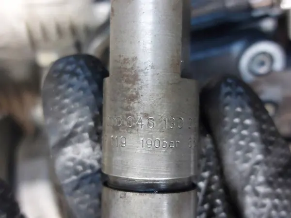 Kraftstoffpumpe + Einspritzdüsen Volvo 850 2.5 TDI image 9