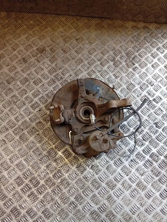 TOYOTA COROLLA VERSO II 2.2D Mozzo Anteriore Destro image 5