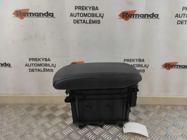 Käsinoja OEM 58823-42040 Toyota RAV4 IV Hybridille image 2