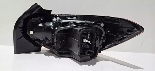 Lámpara Trasera Izquierda Dacia Logan III image 6