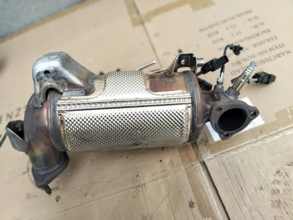 OEM C02F040 DPF-katalysaattori Tucson Sportagelle image 2