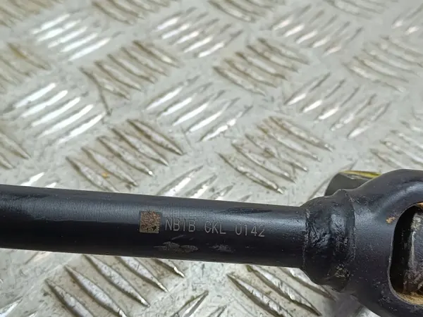 Kia Stinger ohjauspylvään risti OEM FOB51899 image 5