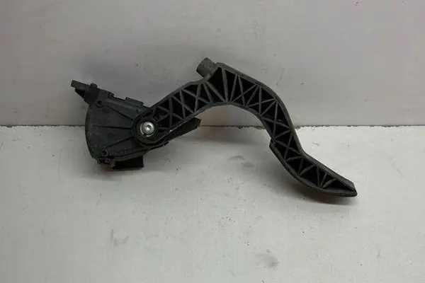 Gaspedaal AUDI A4 (8EC, B7) 1.9L diesel image 2