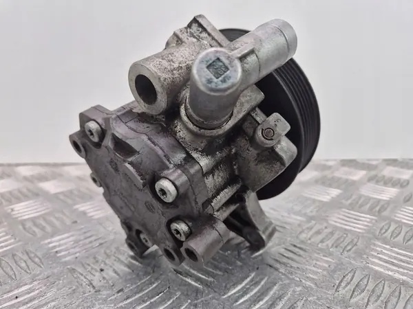 SERVOSTYRNINGSPUMP MERCEDES C KLAS 204 A0064663601 image 2