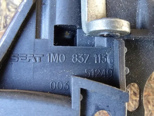 Vasen Sisäkahva SEAT LEON I TOLEDO II 1M0837113D image 3